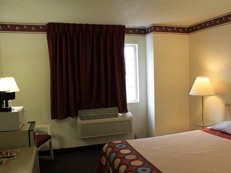 Hotel Super 8 By Wyndham San Antonio/Fiesta Extérieur photo