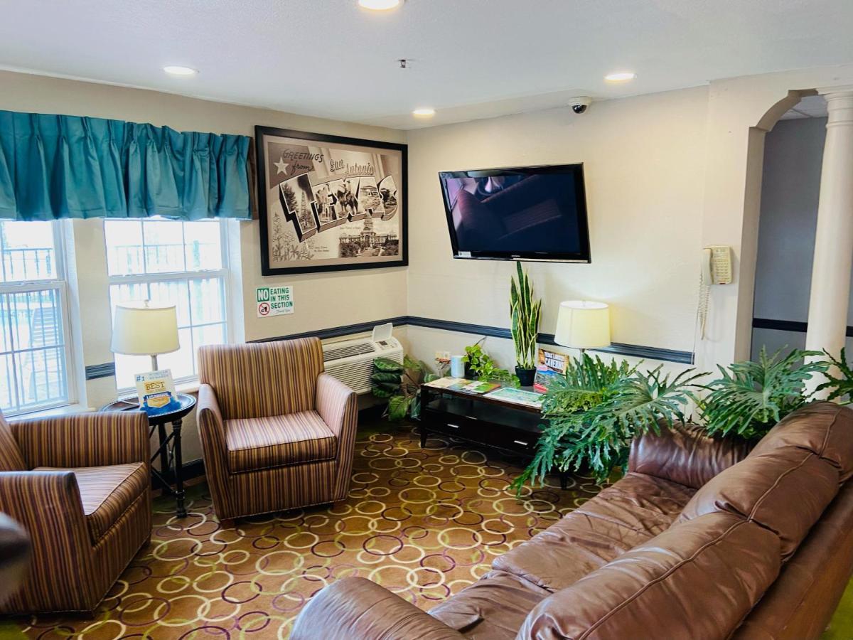Hotel Super 8 By Wyndham San Antonio/Fiesta Extérieur photo